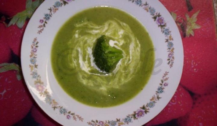 Brokolicová krémová polévka | recept na bokolicový krém