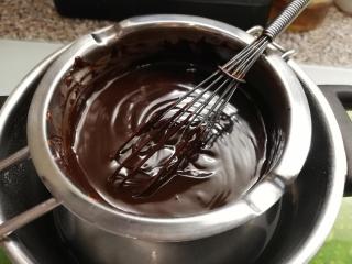Čokoládová poleva, která se neláme | recept