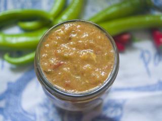 Jak připravit domácí chilli omáčku | recept Jak připravit domácí chilli omáčku | recept