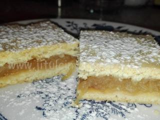 Křehké jablečné řezy | recept na moučník s jablky 