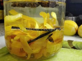 Pomerančový likér Arancello | slupky pomeranče